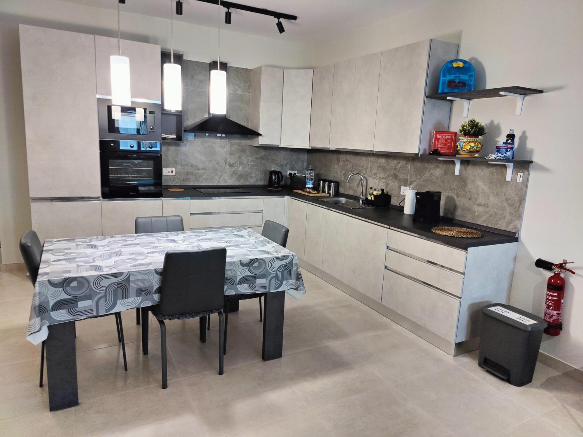 The Palm Court Apartment เซนต์พอลส์เบย์ ภายนอก รูปภาพ